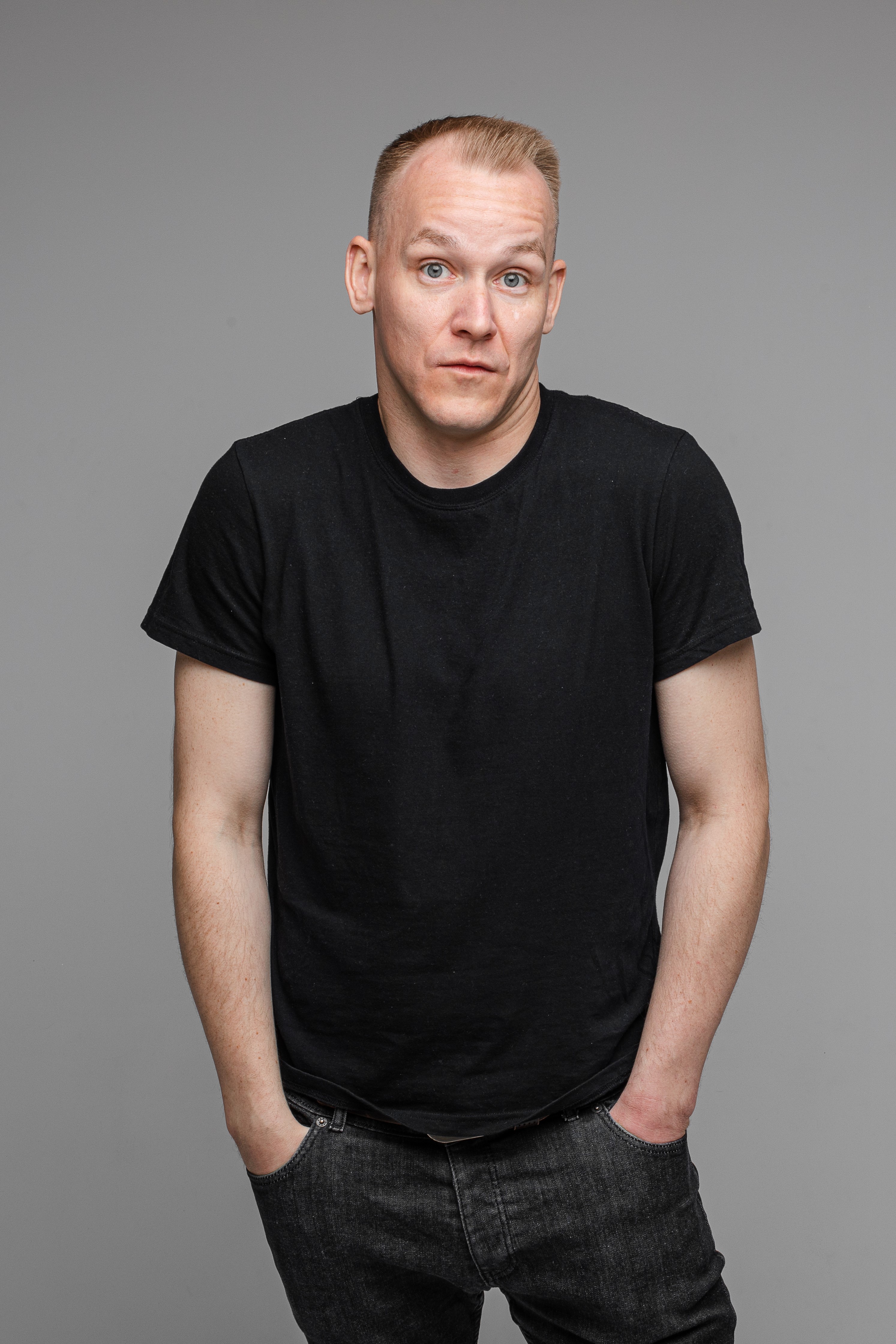 Ad man with black t-shirt